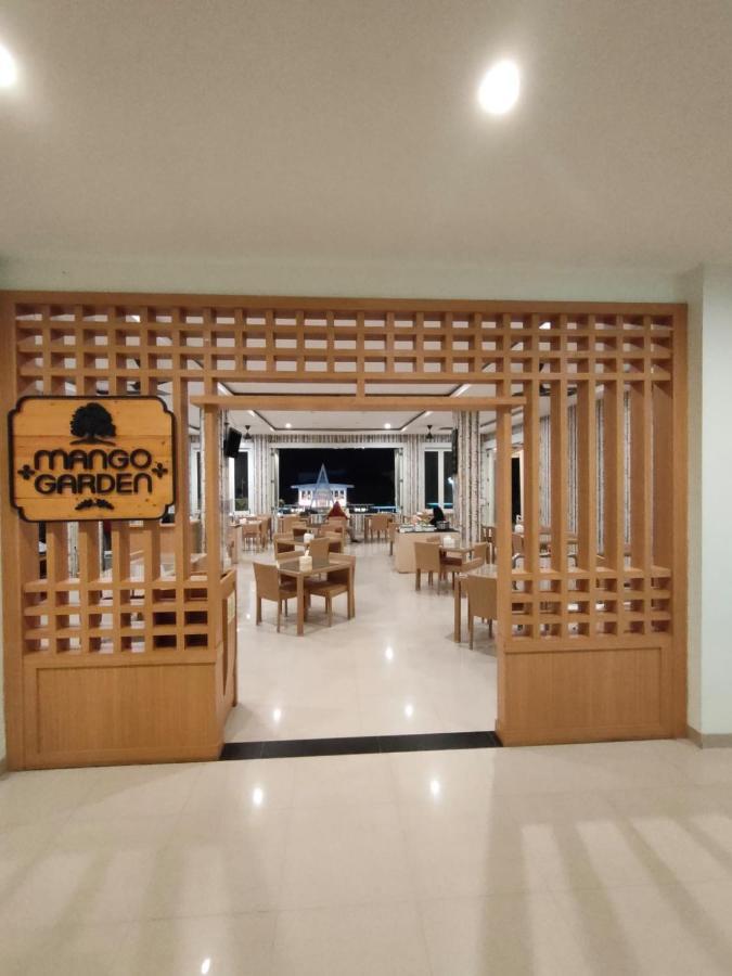 Naka Hotel Kupang Kupang  Exterior photo